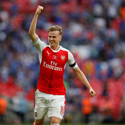 Beşiktaş'tan Holding hamlesi!