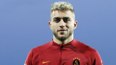 G.Saraylı yıldız trafik kazası geçirdi