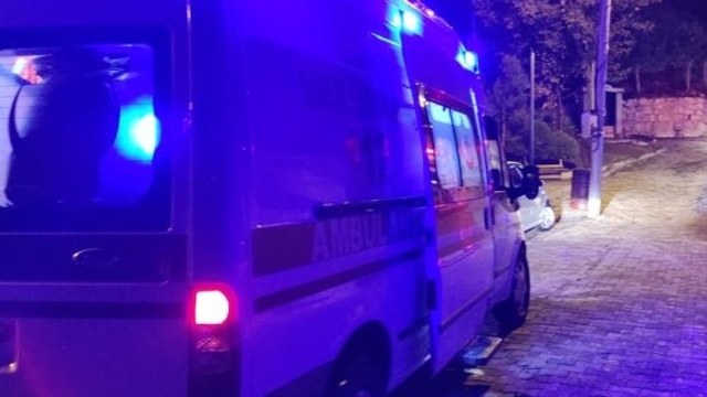 Yakıt tankeri devrildi: 3 yaralı