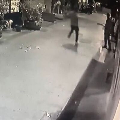 Ara sokakta yakalayıp defalarca bıçakladı