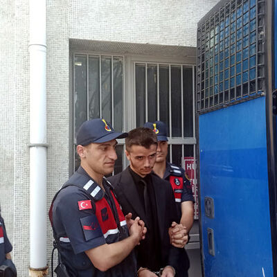 Eski sevgilisinin çıplak fotoğraflarını ailesine gönderip bıçakladı! Mahkemede pişkin savunma