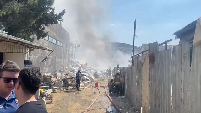 Korkutan yangın Marmaray'ı durdurdu