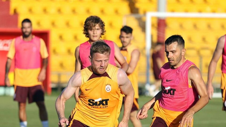 Galatasaray hazırlıklarına devam etti