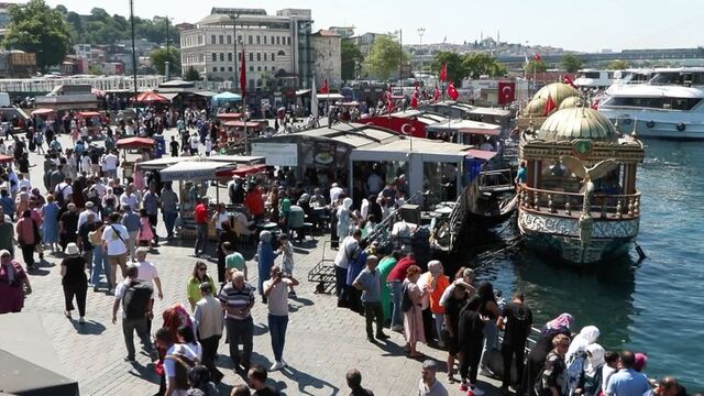 Eminönü'nde bayram yoğunluğu