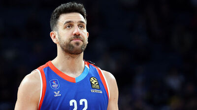 Anadolu Efes'in yıldızı veda etti