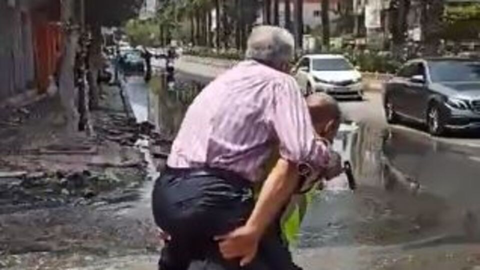 Polisten örnek davranış!