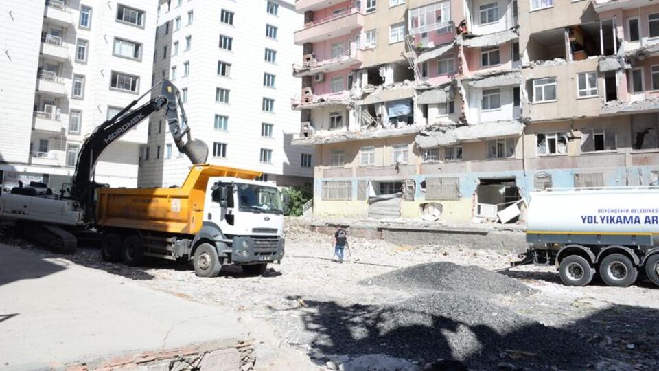 Diyarbakır'da binalar için yeni bilirkişi raporu hazırlanacak