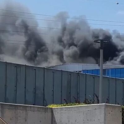 İstanbul'da fabrika yangını!