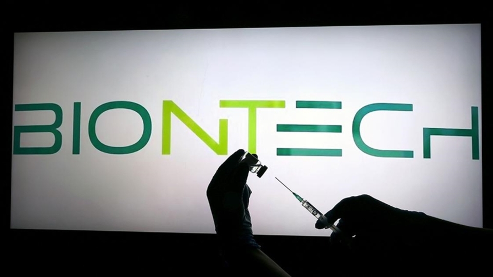 İngiltere ve BioNTech'ten yeni aşı denemeleri için anlaşma