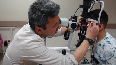 Şoke eden olay! Çocuğun gözünden 11 sinek larvası çıkarıldı