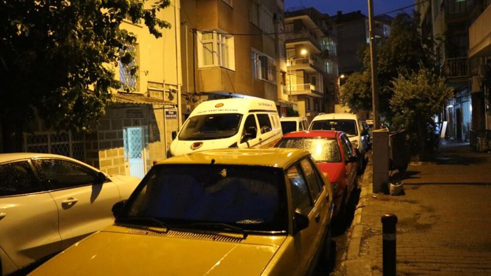Anne ve oğlu evlerinde ölü bulundu