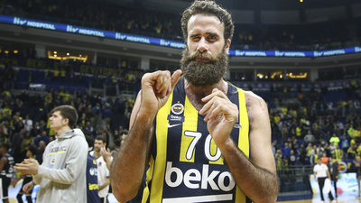 Datome basketbolu bıraktığını açıkladı!