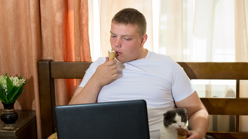 Gençler artık fazla kilolu olmayı önemsemiyor