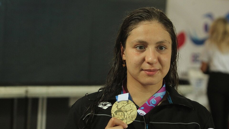 Milli yüzücülerden 3 madalya!