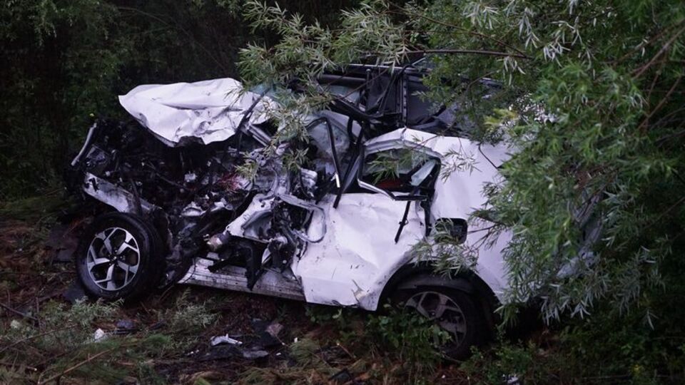 Tatil için yola çıkan aileyi kaza ayırdı