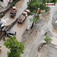 Ordu'da sel sahil yolunu kapattı