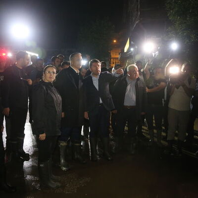 Bakanlar Yerlikaya ve Tunç'tan selin vurduğu Bartın'da açıklamalar