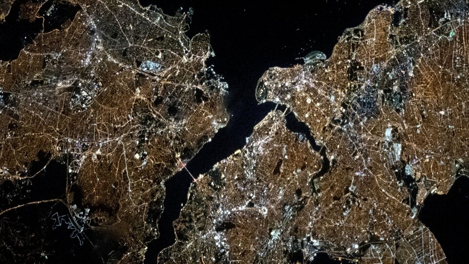 Uzaydan İstanbul'u görüntüledi: Eşsiz bir nokta