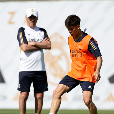 Arda Güler sahaya indi!