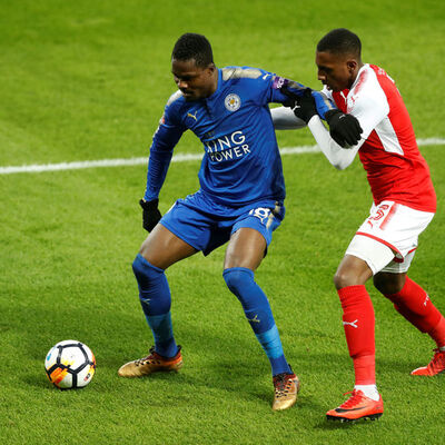 Tüm oklar Amartey'i gösteriyor!