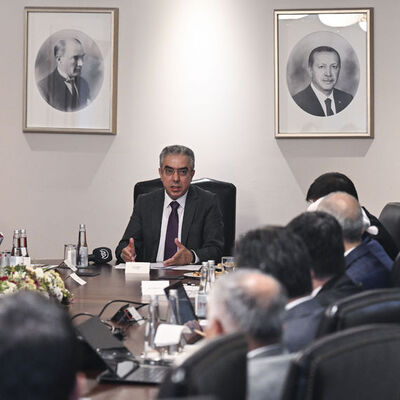 "Sıfırdan bir anayasa' yaklaşımı içinde değiliz"