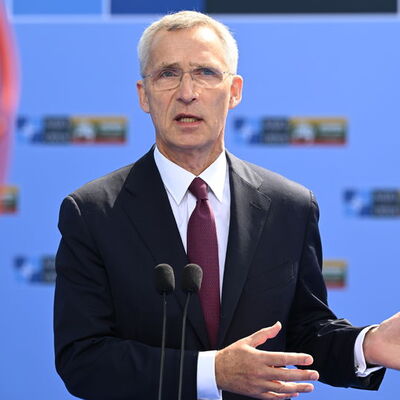 NATO Genel Sekreteri Stoltenberg'den açıklamalar
