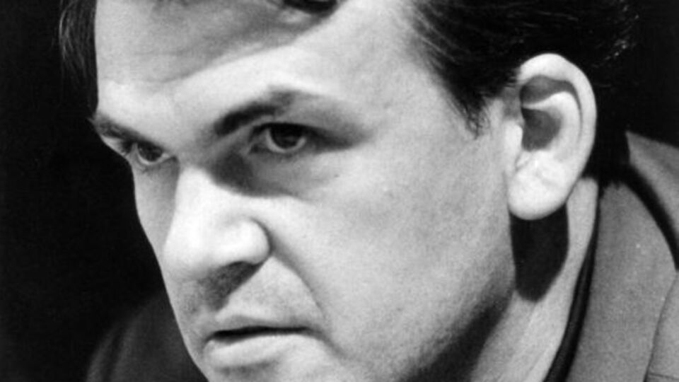 Ünlü yazardan üzücü haber