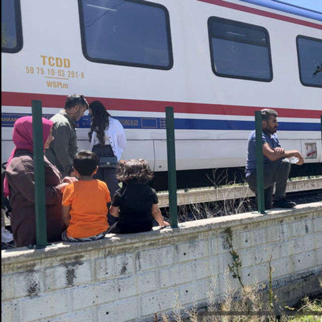 Erzurum'da trenin çarptığı çocuk öldü