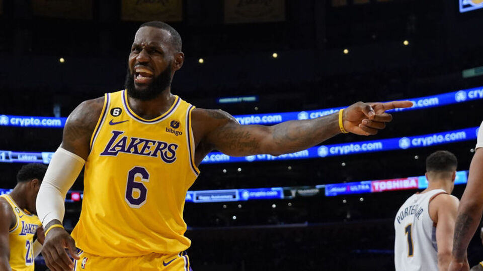 LeBron James emeklilik kararını verdi!