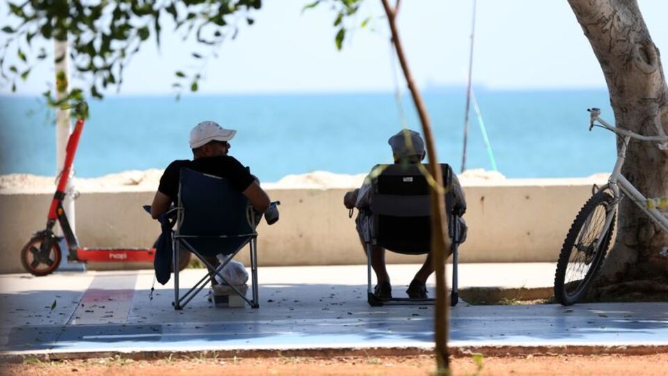 Kronik hastalara "öğle saatlerinde gölgede kalın" uyarısı!