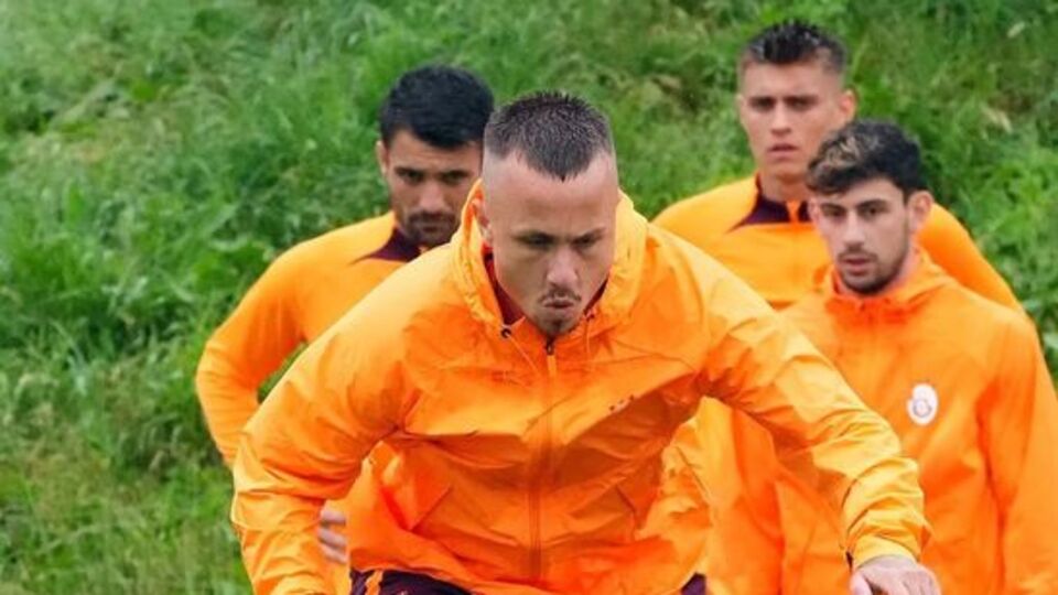 Angelino kampa katıldı