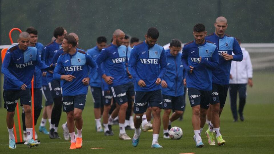 Trabzonspor, AEK özel maç oynayacak