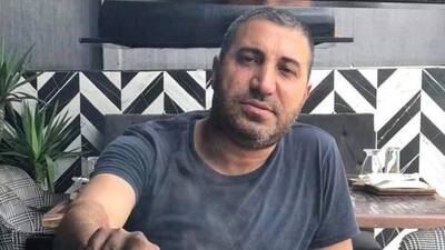 Dükkanında başından vuruldu