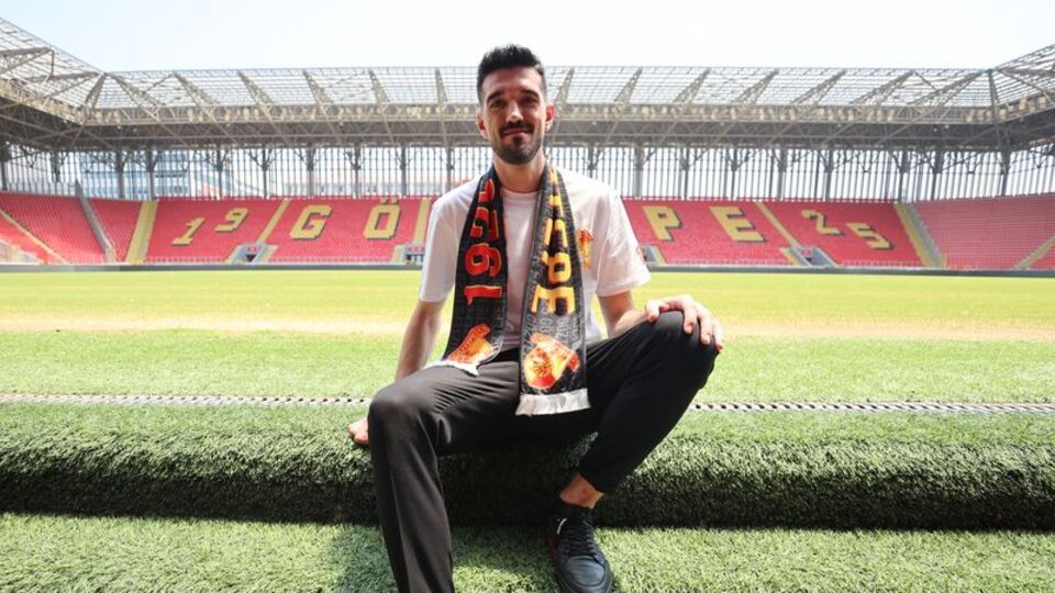 Kubilay Kanatsızkuş, resmen Göztepe'de