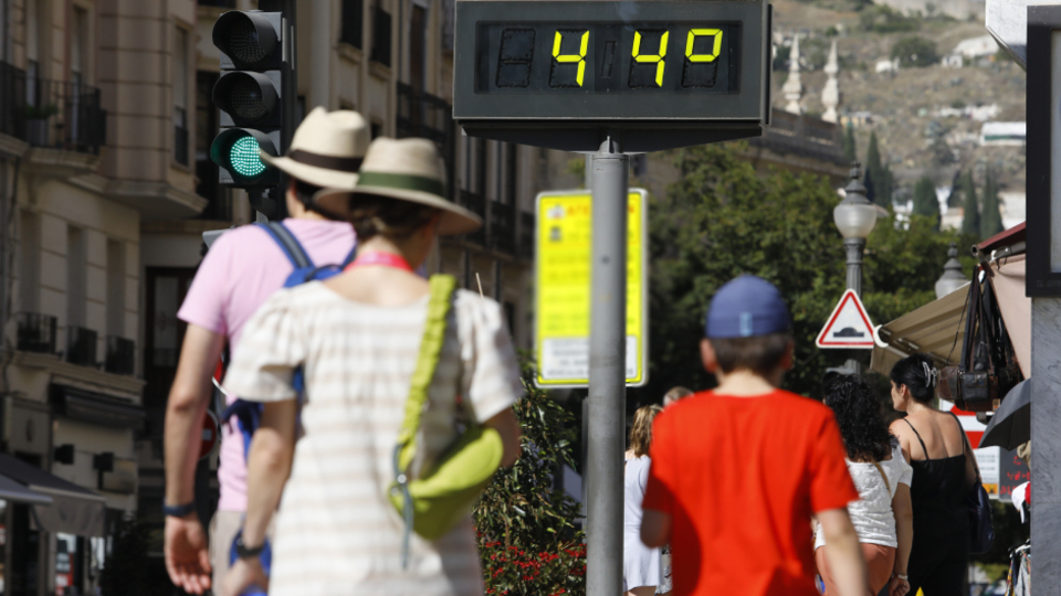 Kavurucu sıcaklara dikkat! "Gerekirse planlarınızı iptal edin"