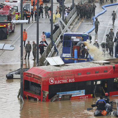 Bu yılın en yıkıcı sel ve fırtınası: Can kaybı artıyor!