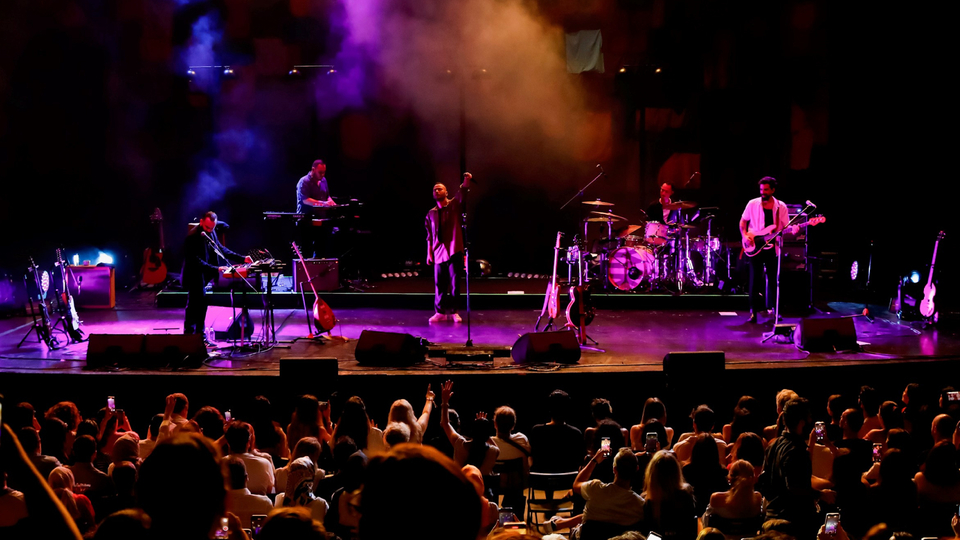 'Yüzyüzeyken Konuşuruz'dan albüm lansmanı
