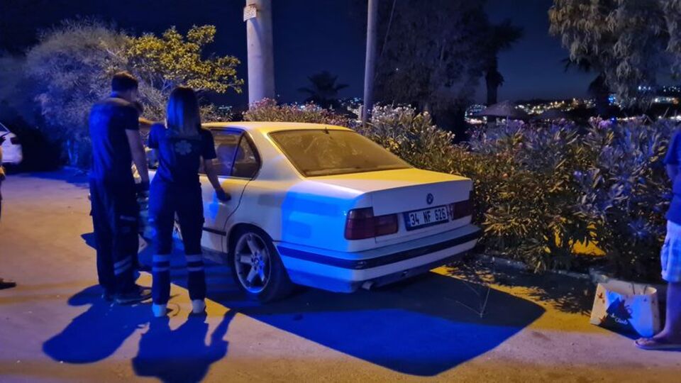 Otomobiline bindiğinde şoke oldu!