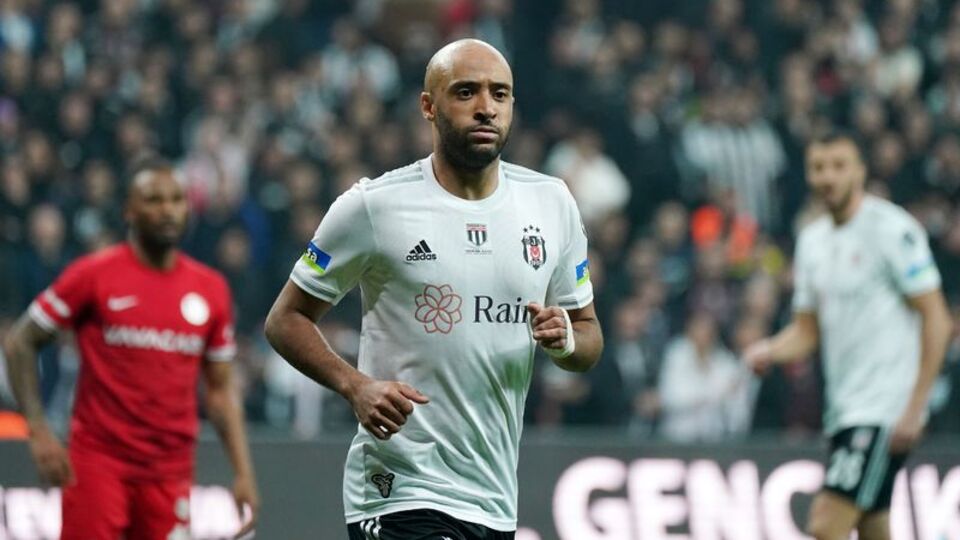 Redmond Beşiktaş'a veda etti