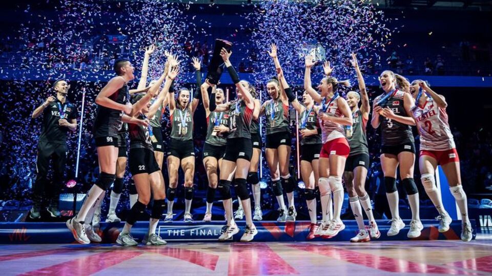 "Voleybol ülkesi olduk"
