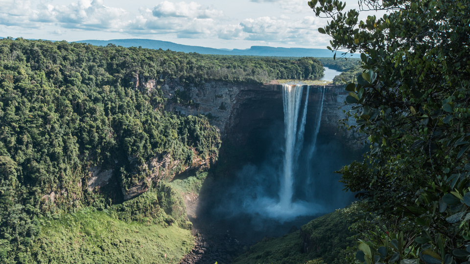Guyana nerede, hangi kıtada yer alır?