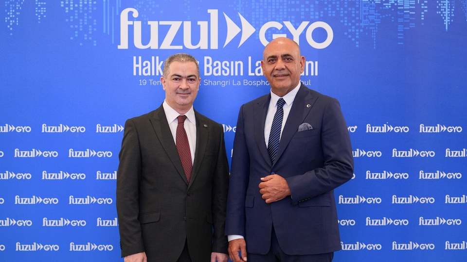 Fuzul GYO halka açılıyor