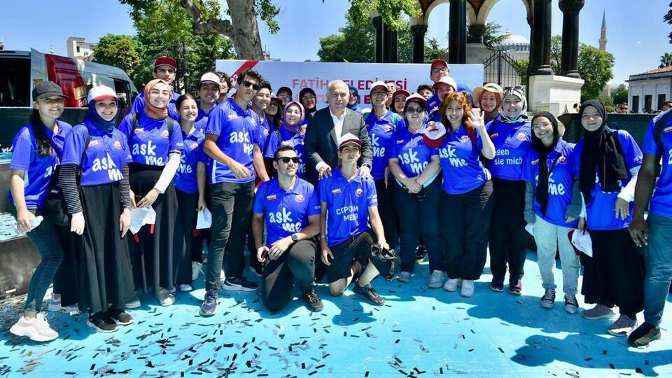 Gönüllü turizm elçileri İstanbul'da sahaya iniyor