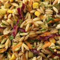 Erişte salatası tarifi