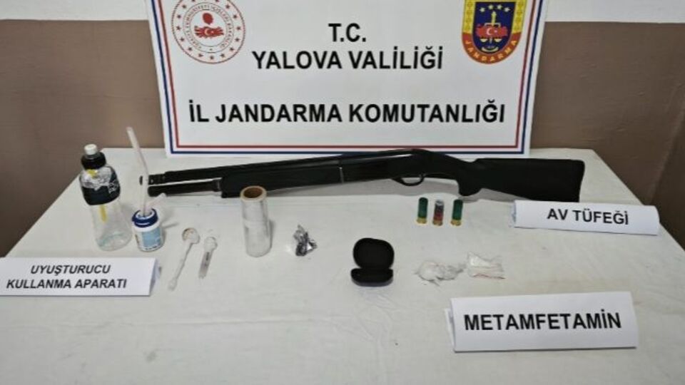 Yalova'da uyuşturucu satıcısı suçüstü yakalandı