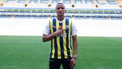 Fenerbahçe transferi açıkladı!