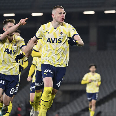 F.Bahçe'den Szalai'ye transfer izni!