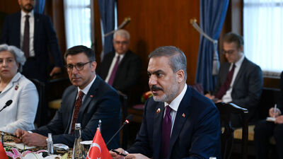 Bakan Fidan'dan diplomatik temaslar