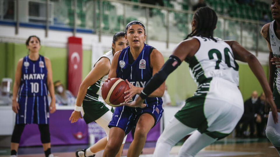 G.Saray Abdelkader'i transfer etti