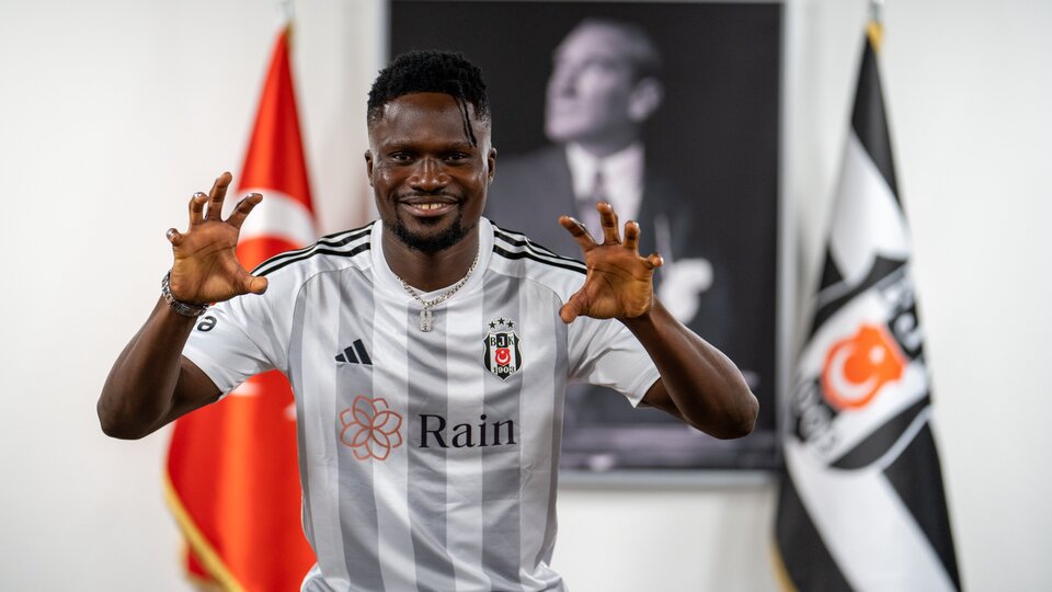 Beşiktaş stoper transferini açıkladı!